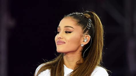 Who Is Alexa Luria? Ariana Grande's Friend Has Been In Her ...