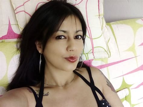 Etain_latin Skype - live web cam show