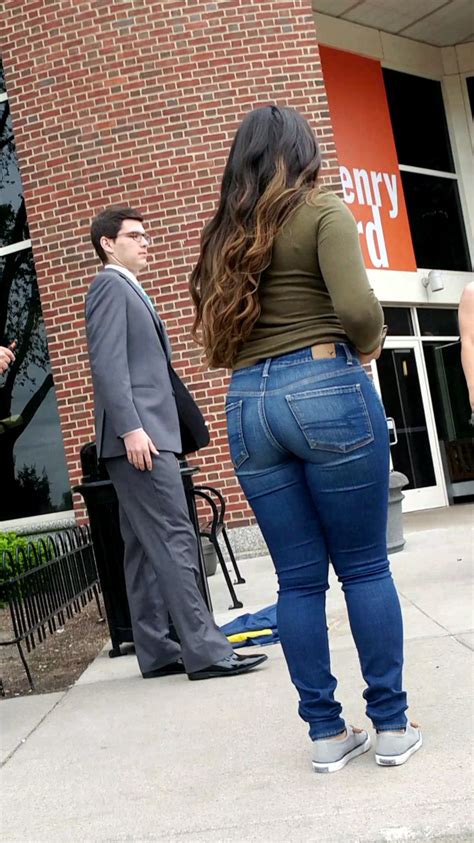 Thick Latina Booty In Skinny Jeans - Candids - Curvage Thick Latina Booty In Skinny Jeans Candids Curvage
