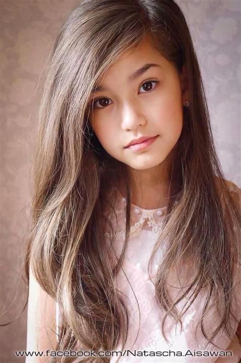 Natascha Aisawan ; Half-Thai/Half German