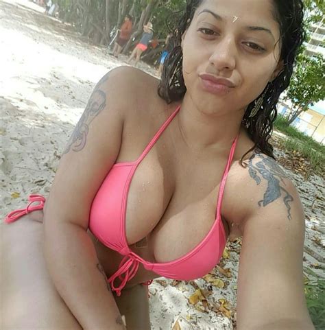 cleavage-n-downblouse.tumblr.com - Tumbex