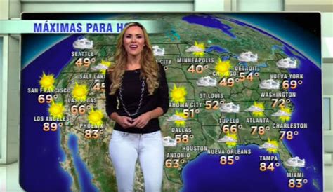 VIDEO: Weather girl suffers from camel toe in skintight ... VIDEO Weather girl suffers from camel toe in skintight